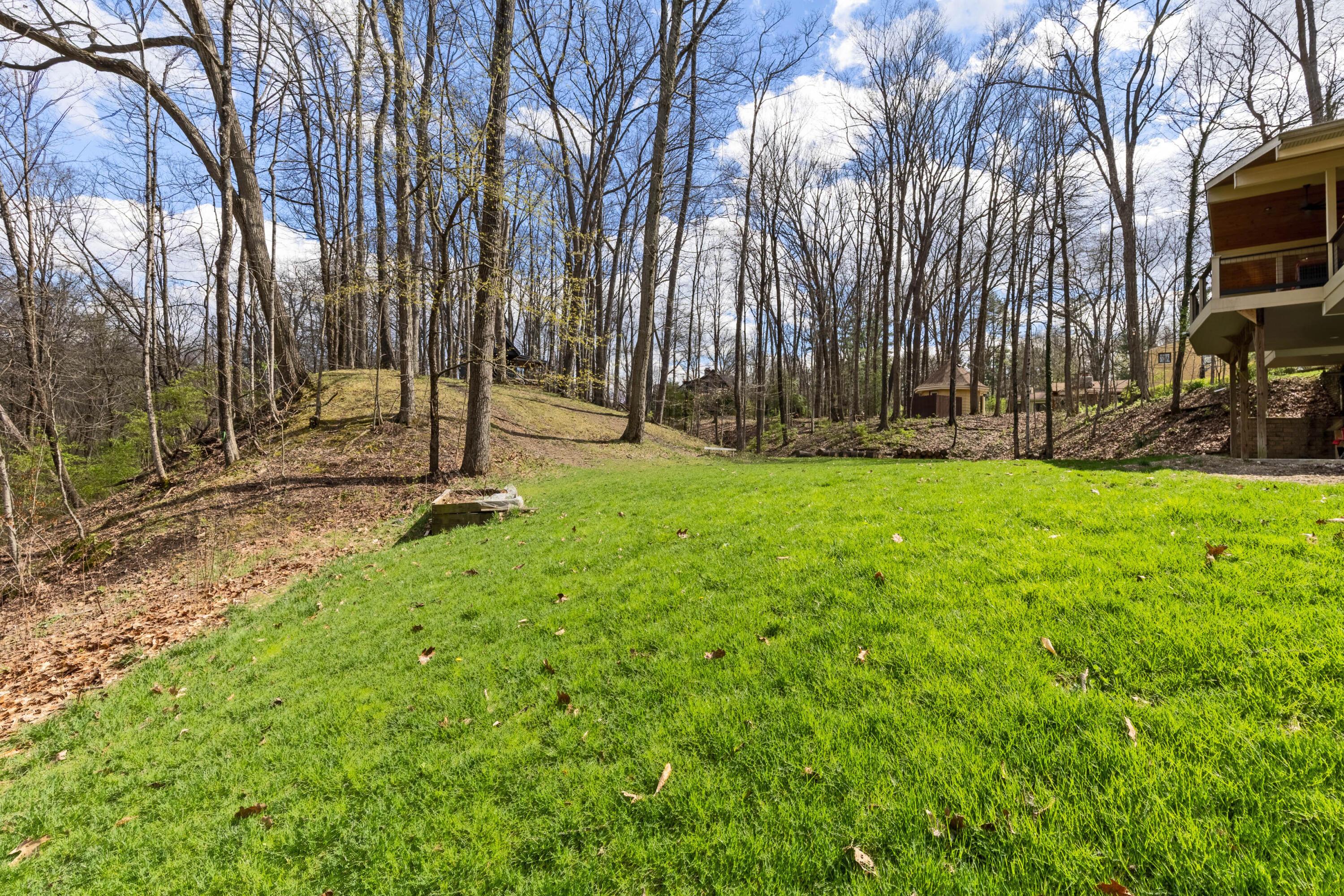 7860 Schott Road Westerville, OH 43081 - Photo 64 of 71 63. Yard