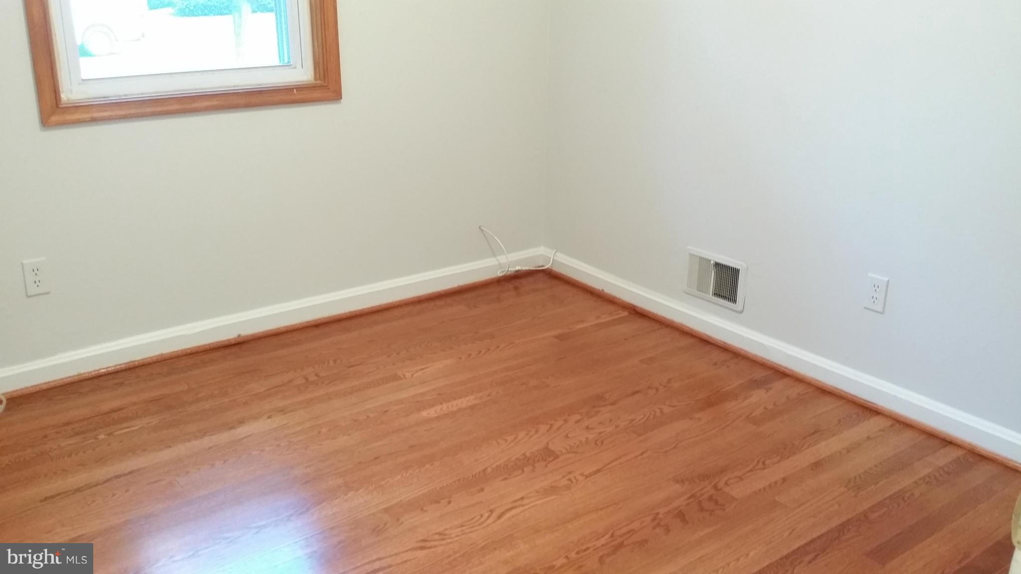 11914 Rocking Horse Road Rockville, MD 20852 - Photo 19 of 30 Bedroom