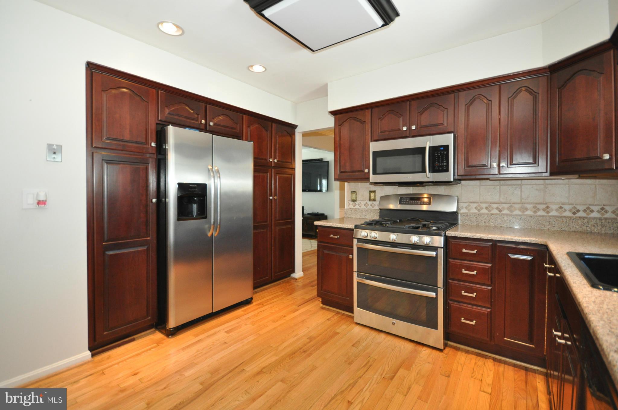 9210 Ramblebrook Road Baltimore, MD 21236 - Photo 10 of 25 Kitchen