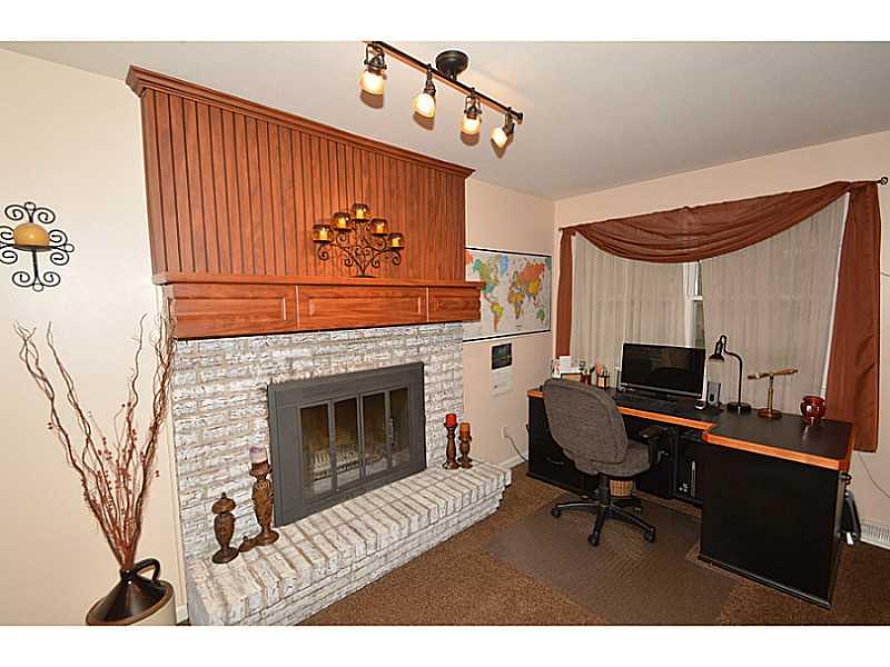 10346 Ruckle Street Indianapolis, IN 46280 - Photo 12 of 24 Gallery Image 12