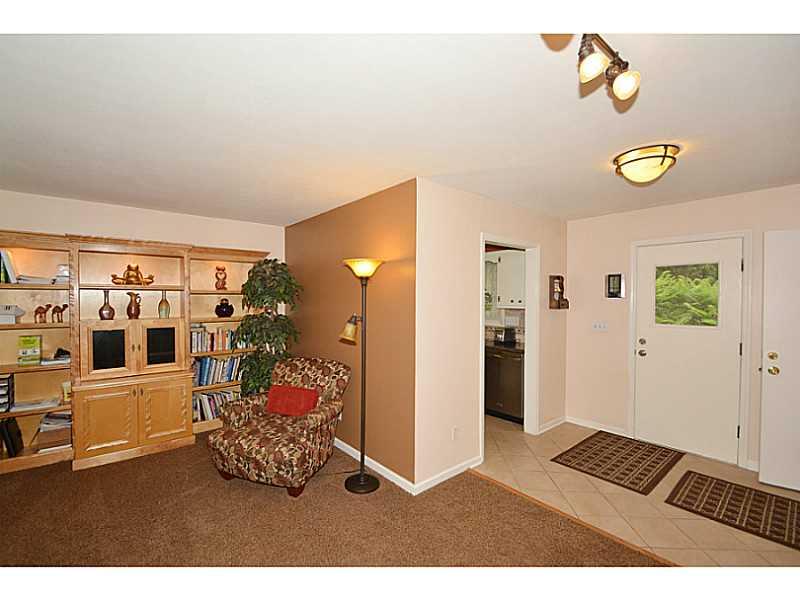 10346 Ruckle Street Indianapolis, IN 46280 - Photo 13 of 24 Gallery Image 13
