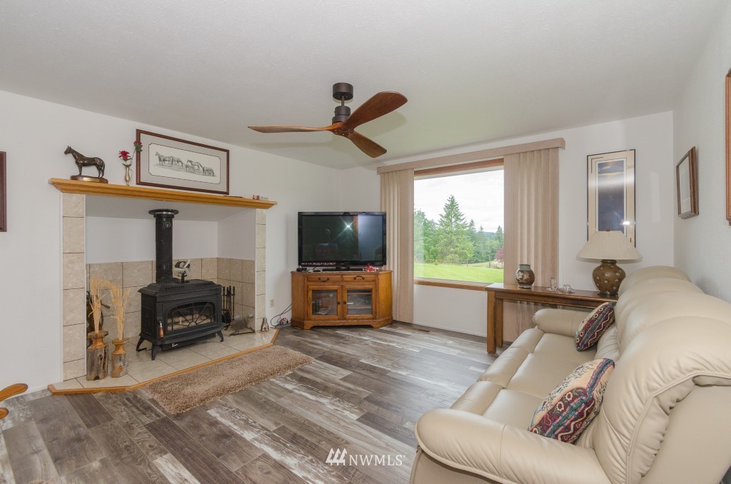 150 Walter Road Winlock, WA 98596 - Photo 4 of 25