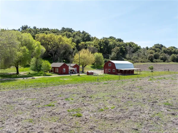 $1,790,000 | 2925 Oakdale Road, Paso Robles, CA 93446