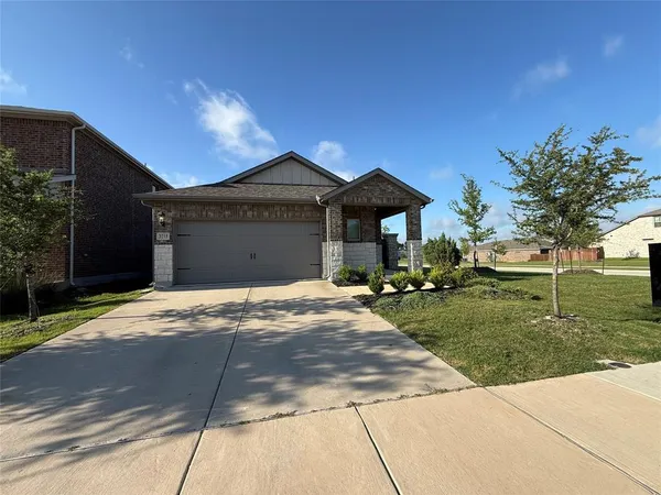 $1,995 | 3215 Sedge Grass Drive, Melissa, TX 75454