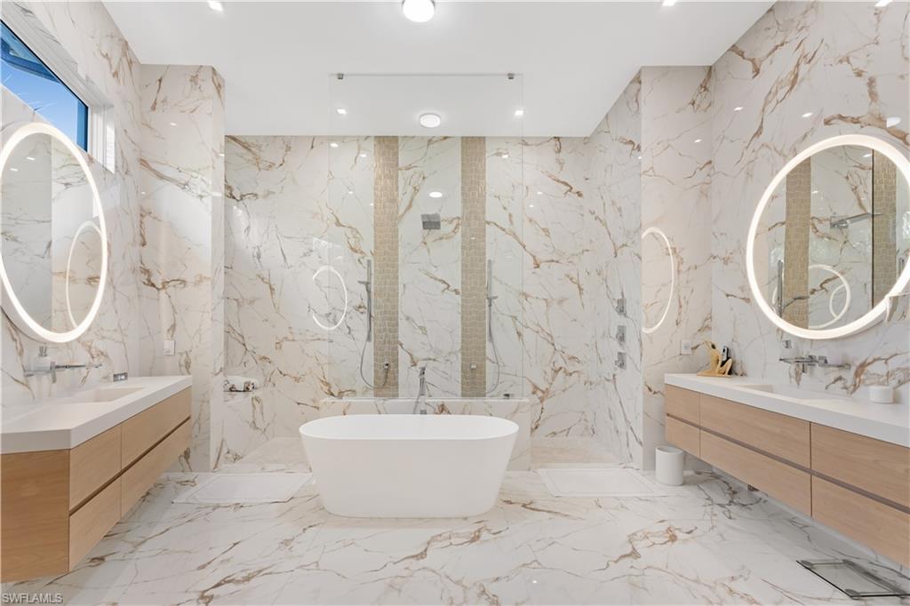 2485 Crayton Road Naples, FL 34103 - Photo 13 of 33