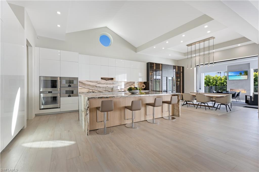 2485 Crayton Road Naples, FL 34103 - Photo 4 of 33