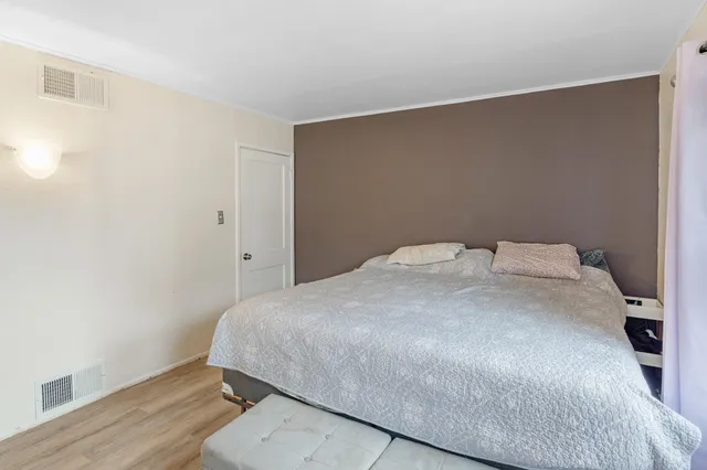 $189,000 | 957 Macarthur Drive, Manitowoc, WI 54220