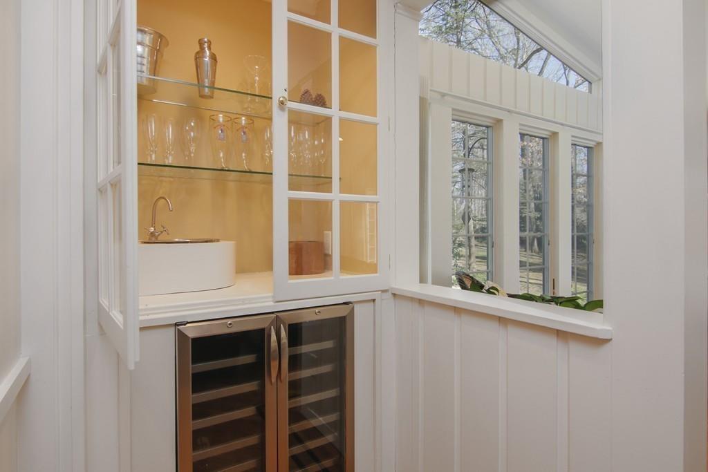 309 Ardsley Road Longmeadow, MA 01106 - Photo 17 of 32