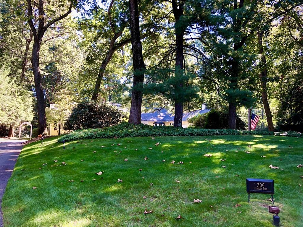 309 Ardsley Road Longmeadow, MA 01106 - Photo 2 of 32