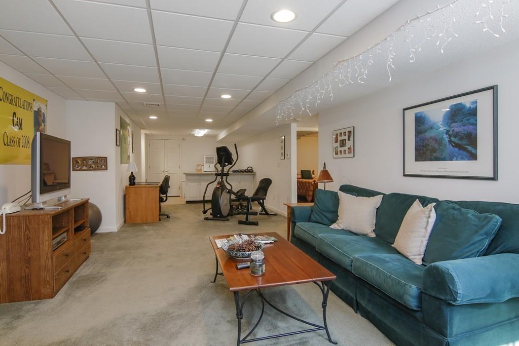 309 Ardsley Road Longmeadow, MA 01106 - Photo 26 of 32