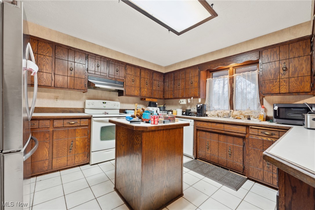 3077 Long Road Akron, OH 44312 - Photo 5 of 34