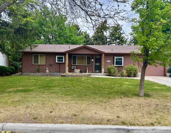 $271,500 | 526 16th Avenue East, Jerome, ID 83338