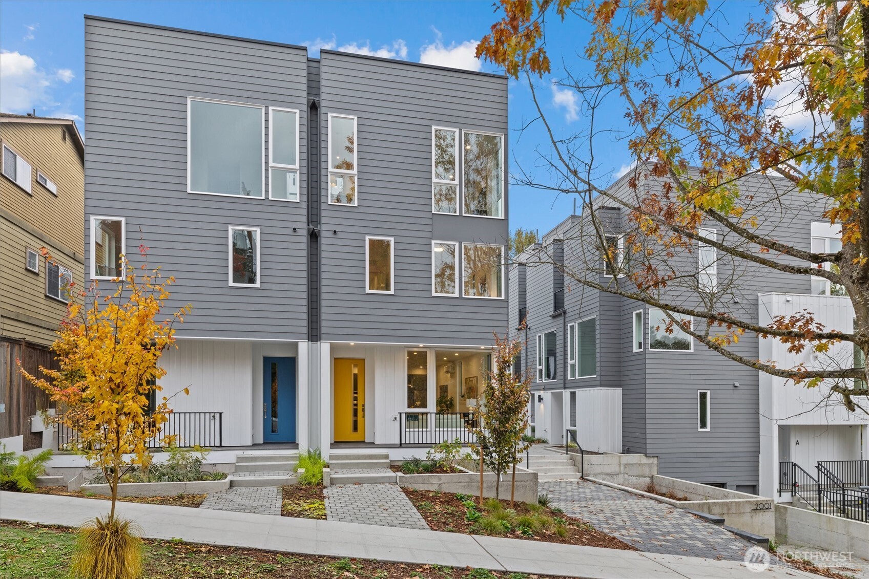 2009 South Norman Street, Unit B Seattle, WA 98144 - Photo 27 of 27 a front view of a building with street view