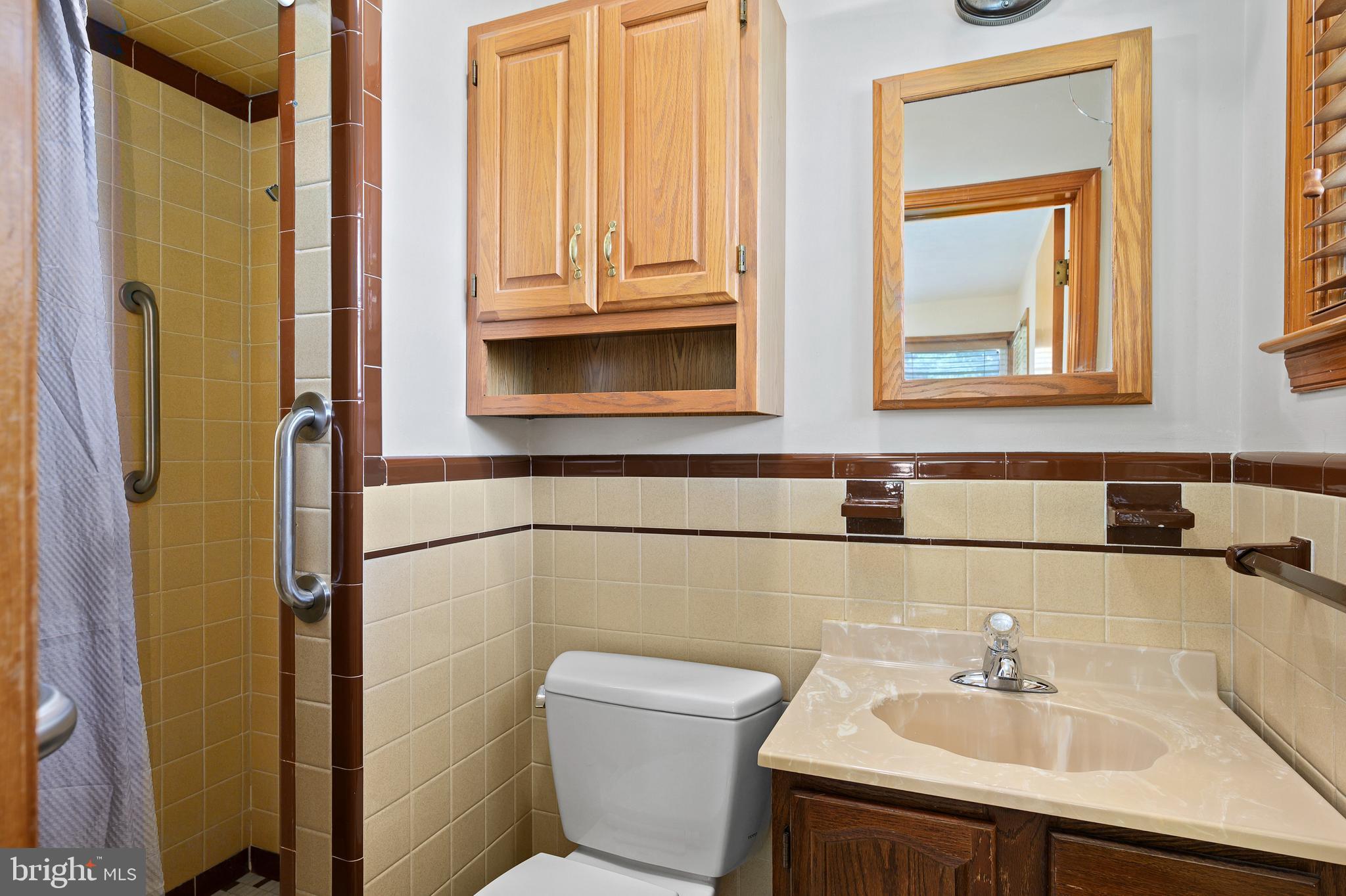 2530 McKenzie Road Ellicott City, MD 21042 - Photo 19 of 40 Primary Bathroom