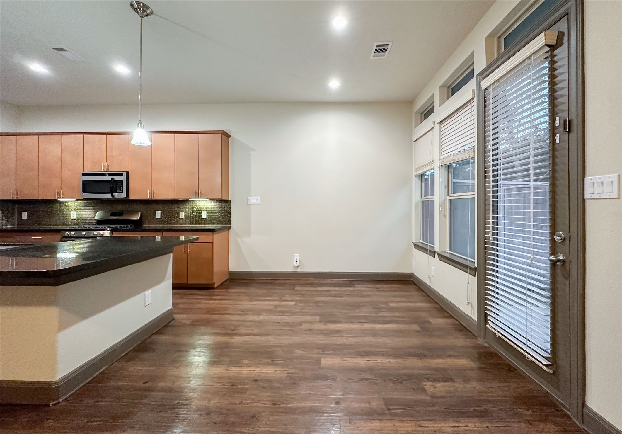 95 Aventura Place Spring, TX 77389 - Photo 9 of 37