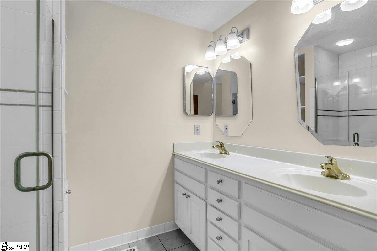201 Long Point Way Simpsonville, SC 29681 - Photo 24 of 50 Gallery Image 24