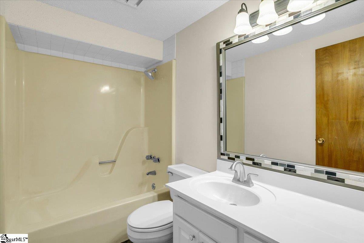 201 Long Point Way Simpsonville, SC 29681 - Photo 41 of 50 Gallery Image 41