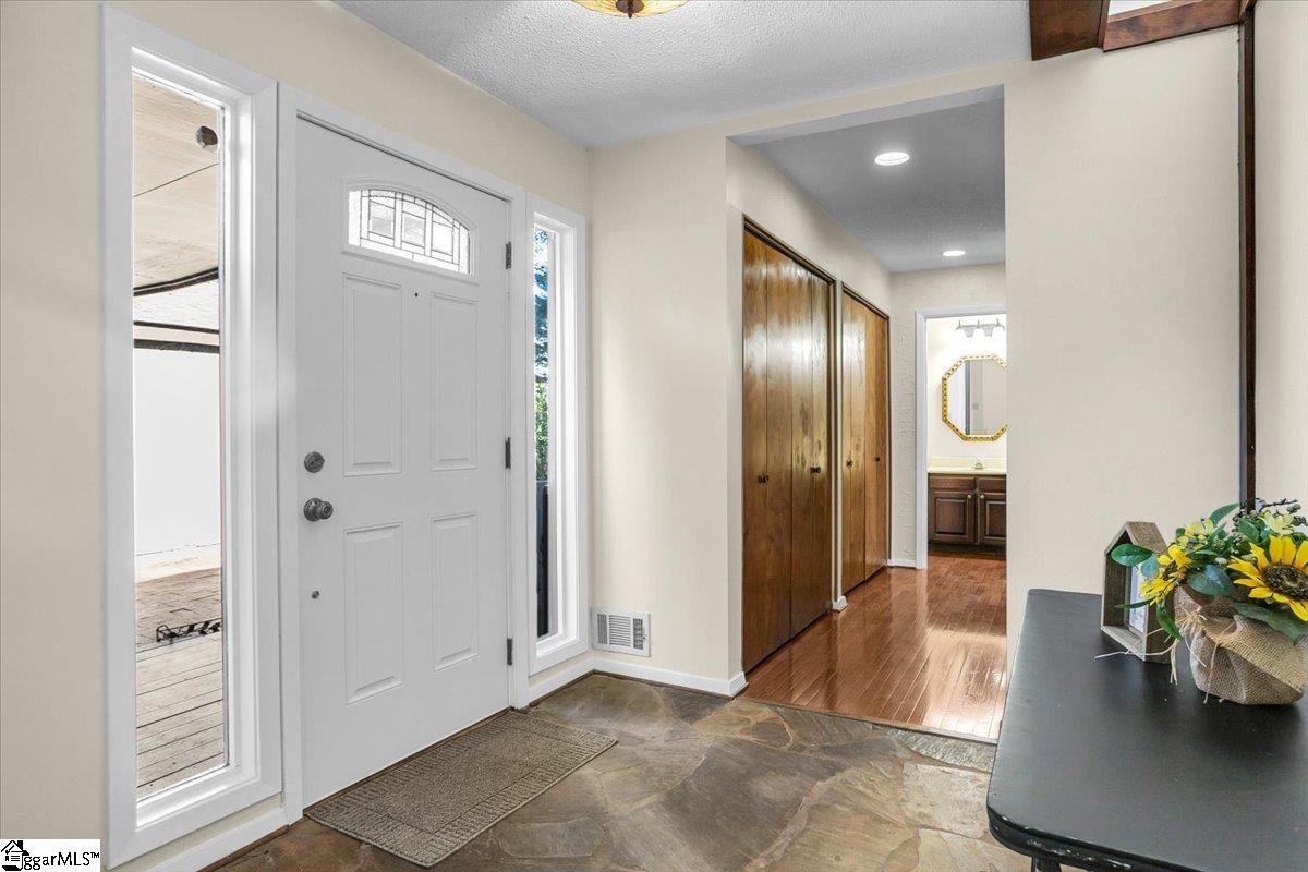 201 Long Point Way Simpsonville, SC 29681 - Photo 7 of 50 Gallery Image 7