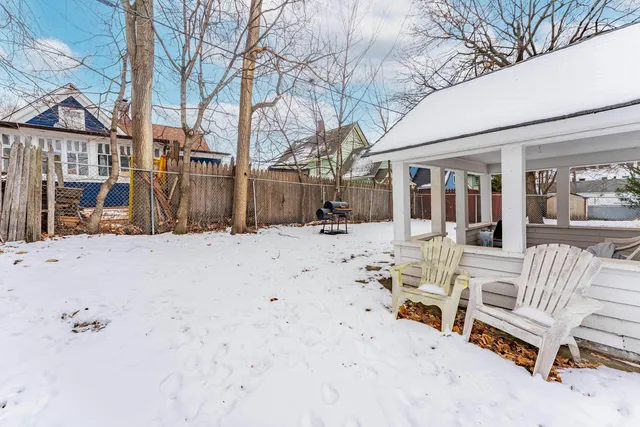 $310,000 | 131 North Gifford Street, Elgin, IL 60120