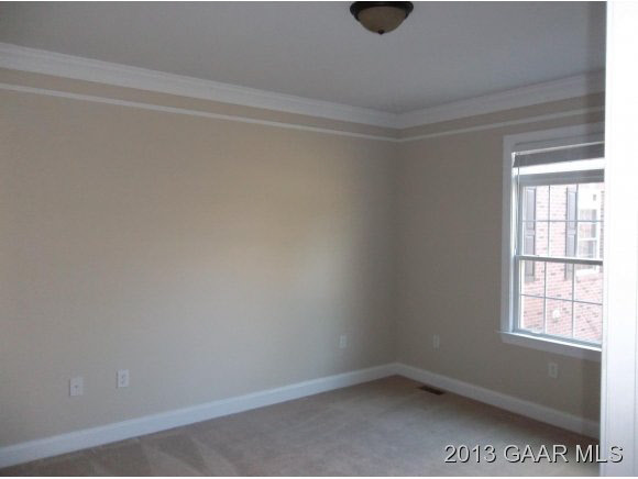 2304 Lyndhurst Road Waynesboro, VA 22980 - Photo 10 of 22 Gallery Image 10