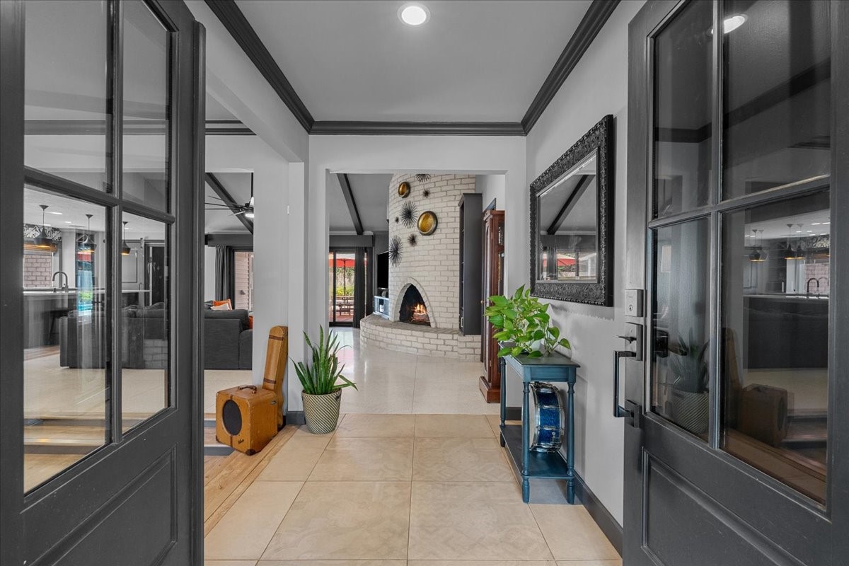 1630 Bowline Road Houston, TX 77062 - Photo 4 of 46
