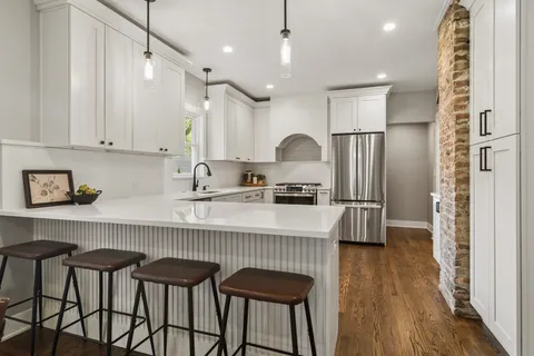 $629,000 | 209 Raymond Avenue, Barrington, IL 60010
