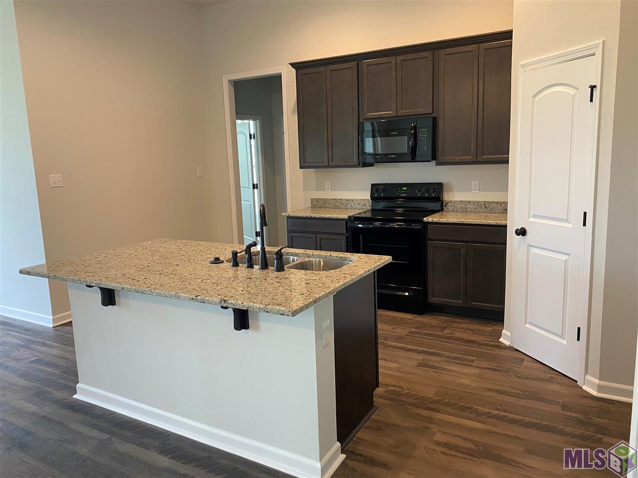 219 Shadow Pointe Road Thibodaux, LA 70301 - Photo 3 of 6 Gallery Image 3