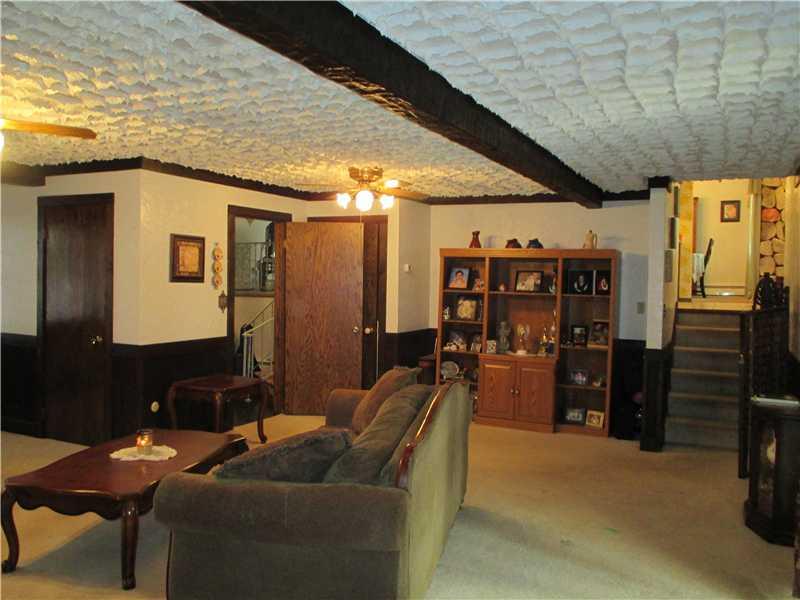 604 Mohawk School Road Edinburg, PA 16116 - Photo 12 of 24 Family Room.