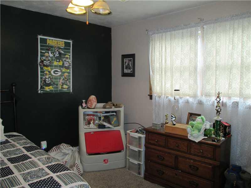 604 Mohawk School Road Edinburg, PA 16116 - Photo 17 of 24 Bedroom.