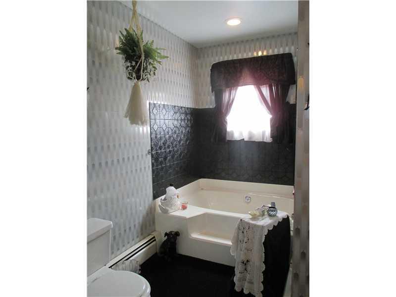 604 Mohawk School Road Edinburg, PA 16116 - Photo 19 of 24 Full Bath.