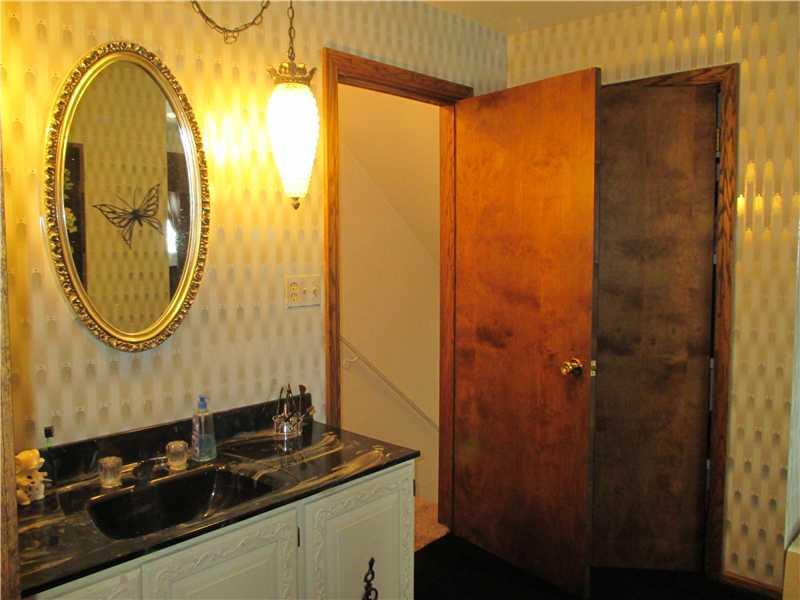 604 Mohawk School Road Edinburg, PA 16116 - Photo 20 of 24 Full Bath.