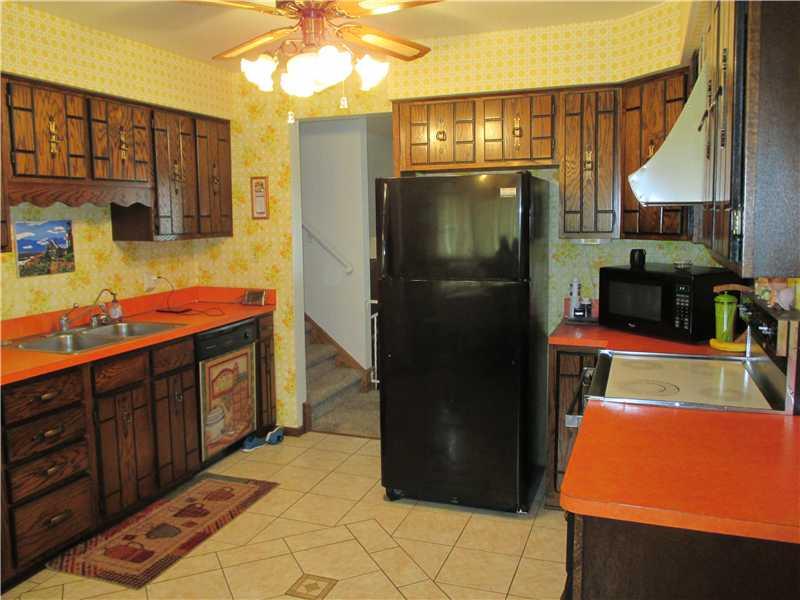 604 Mohawk School Road Edinburg, PA 16116 - Photo 8 of 24 Kitchen.