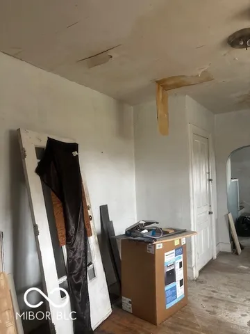 $72,000 | 1001 South B Street, Elwood, IN 46036