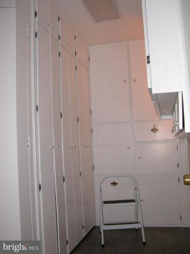 200 East Tazewell Road Sterling, VA 20164 - Photo 11 of 22 Laundry Area 1