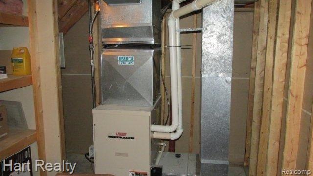 1146 Farnsworth Road Lapeer, MI 48446 - Photo 10 of 15 262.jpg