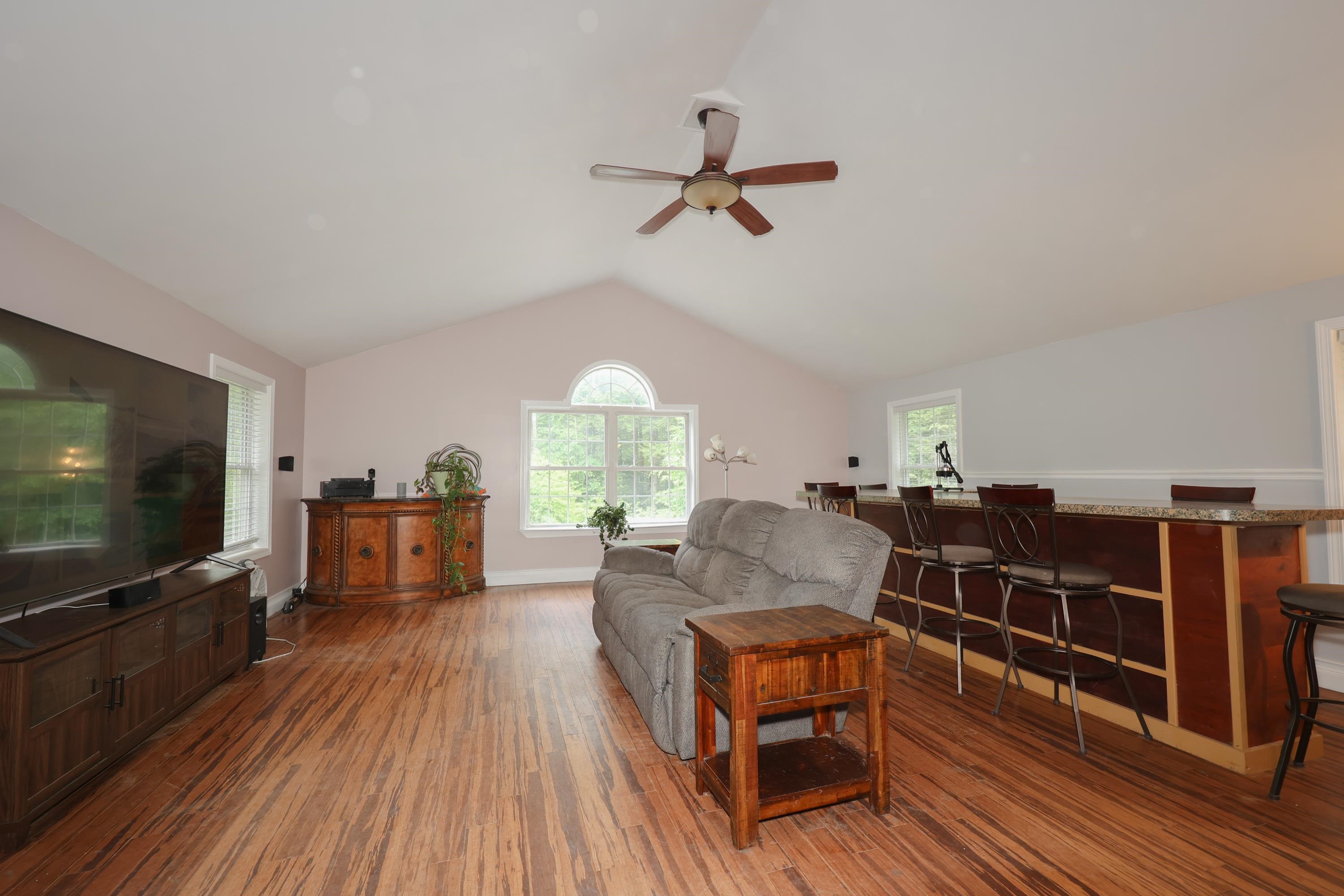 286 Bedford Road New Boston, NH 03070 - Photo 8 of 38