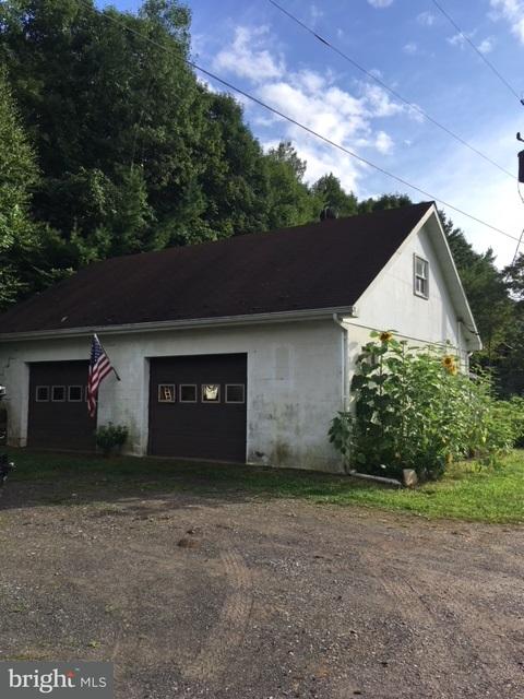 551 B Carsonville Road Halifax, PA 17032 - Photo 33 of 45 #Halifax #17032 #2cargarage