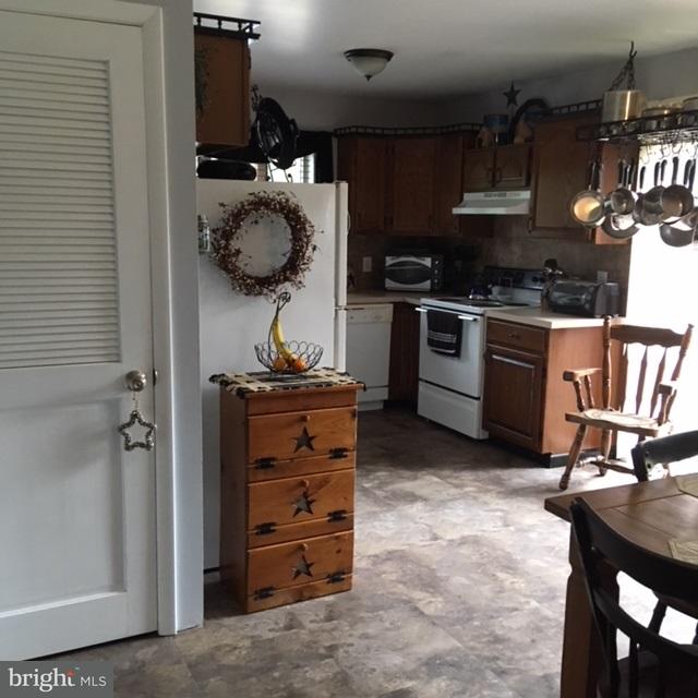 551 B Carsonville Road Halifax, PA 17032 - Photo 5 of 45 #Halifax #17032 #kitchen