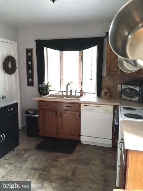 551 B Carsonville Road Halifax, PA 17032 - Photo 9 of 45 #Halifax #17032 #forsale #kitchen