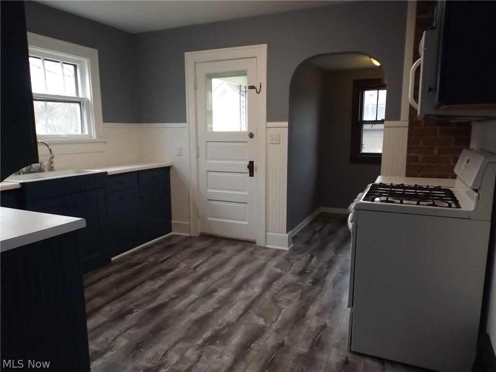643 Mill Road Ravenna, OH 44266 - Photo 6 of 23 Kitchen with a look into the Nook