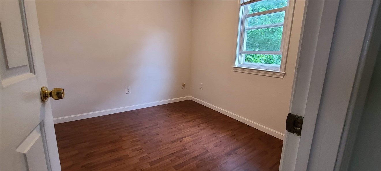 68 Merle Street Warwick, RI 02889 - Photo 9 of 19 Gallery Image 9