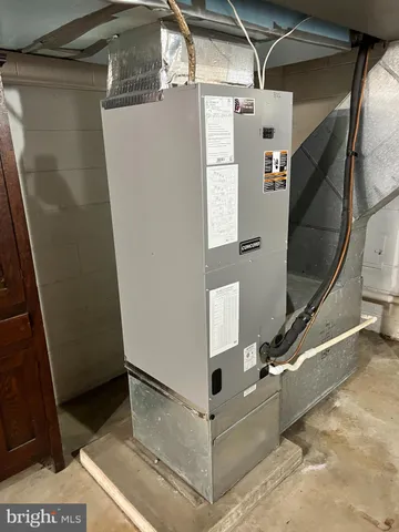 $277,000 | 327 West Ferdinand Street, Manheim, PA 17545