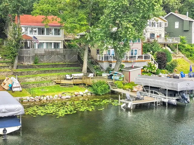 $948,700 | W5495 Rocky Road, La Grange, WI 53121