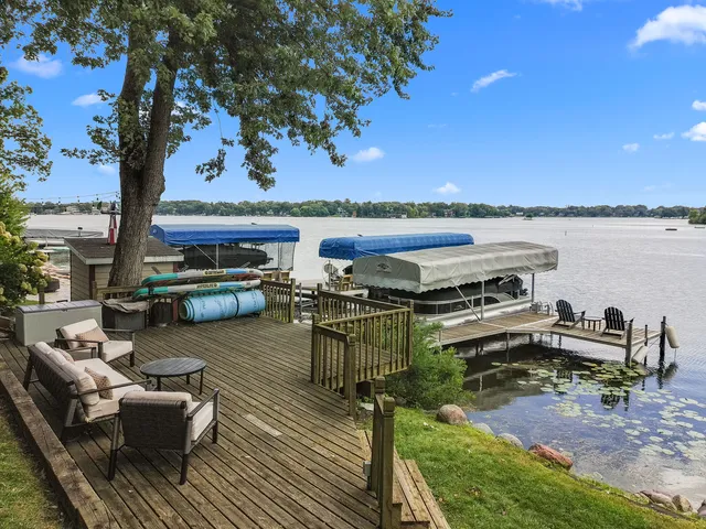 $948,700 | W5495 Rocky Road, La Grange, WI 53121