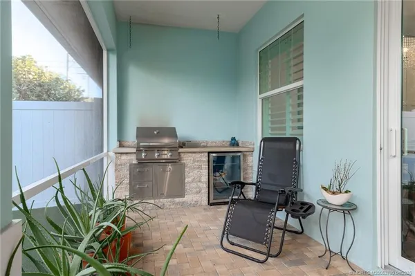 $633,999 | 411 Southeast High School Avenue, Stuart, FL 34994