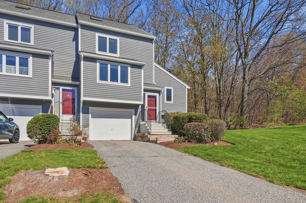 31 Blithewood Avenue, Unit 701 Worcester, MA 01604 - Photo 2 of 35