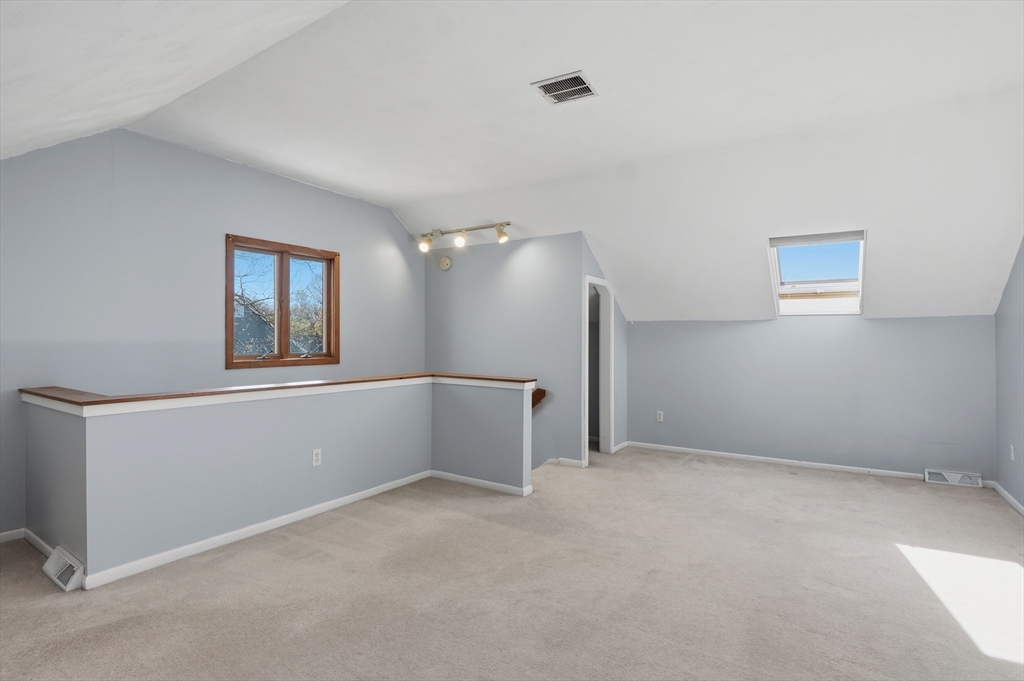 31 Blithewood Avenue, Unit 701 Worcester, MA 01604 - Photo 29 of 35
