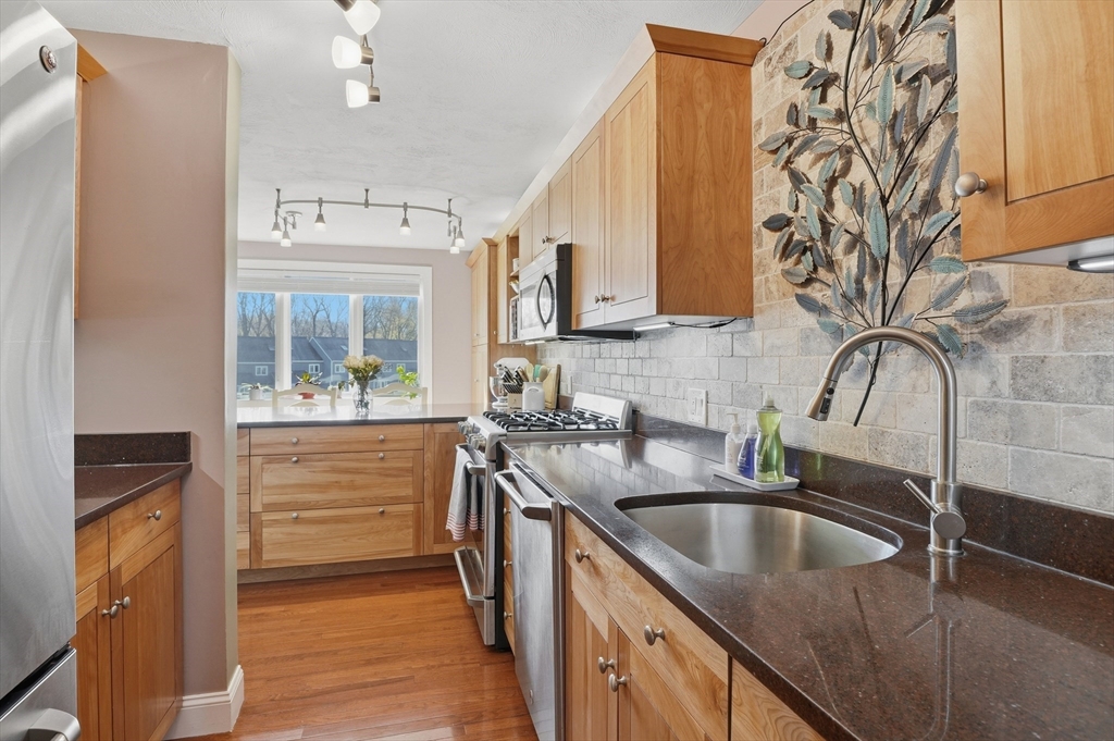 31 Blithewood Avenue, Unit 701 Worcester, MA 01604 - Photo 10 of 35
