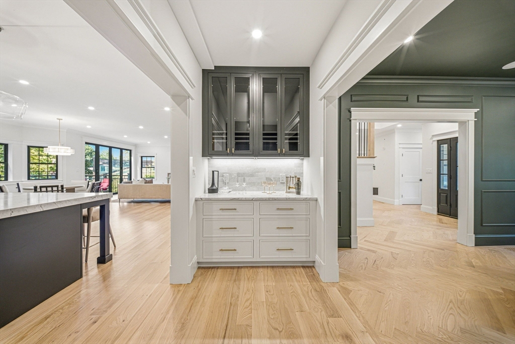 211 High Rock Street Needham, MA 02492 - Photo 12 of 41