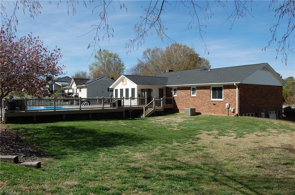 250 Hicks Road Lexington, NC 27295 - Photo 33 of 34 Rear view
